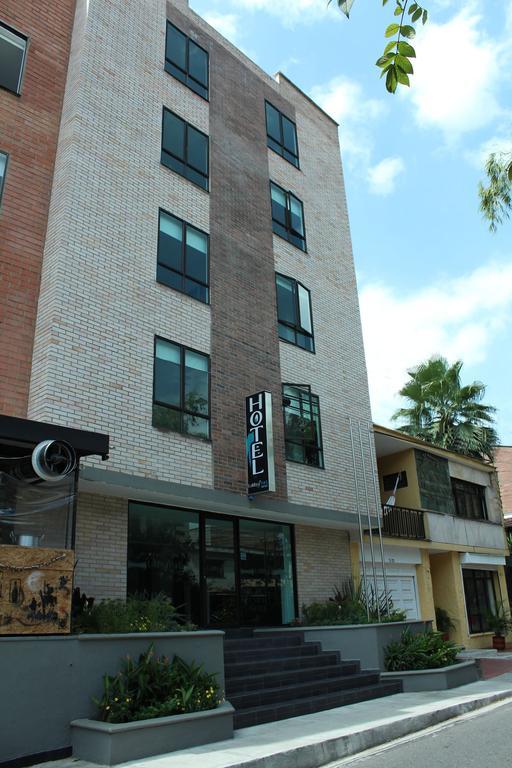 Lobby Park Hotel Medellin Exterior photo